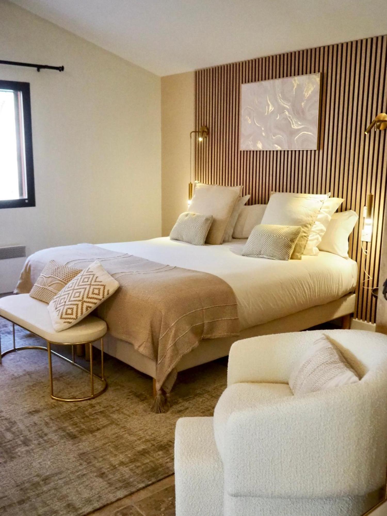 Le Jas De Joucas Hotel-Restaurant Екстер'єр фото