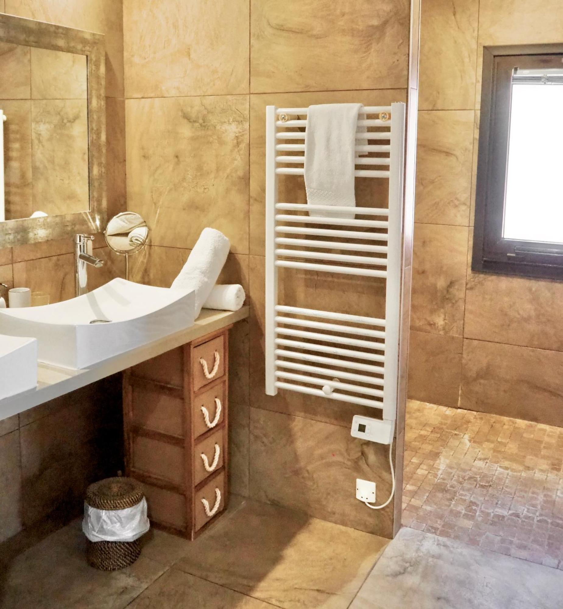 Le Jas De Joucas Hotel-Restaurant Екстер'єр фото